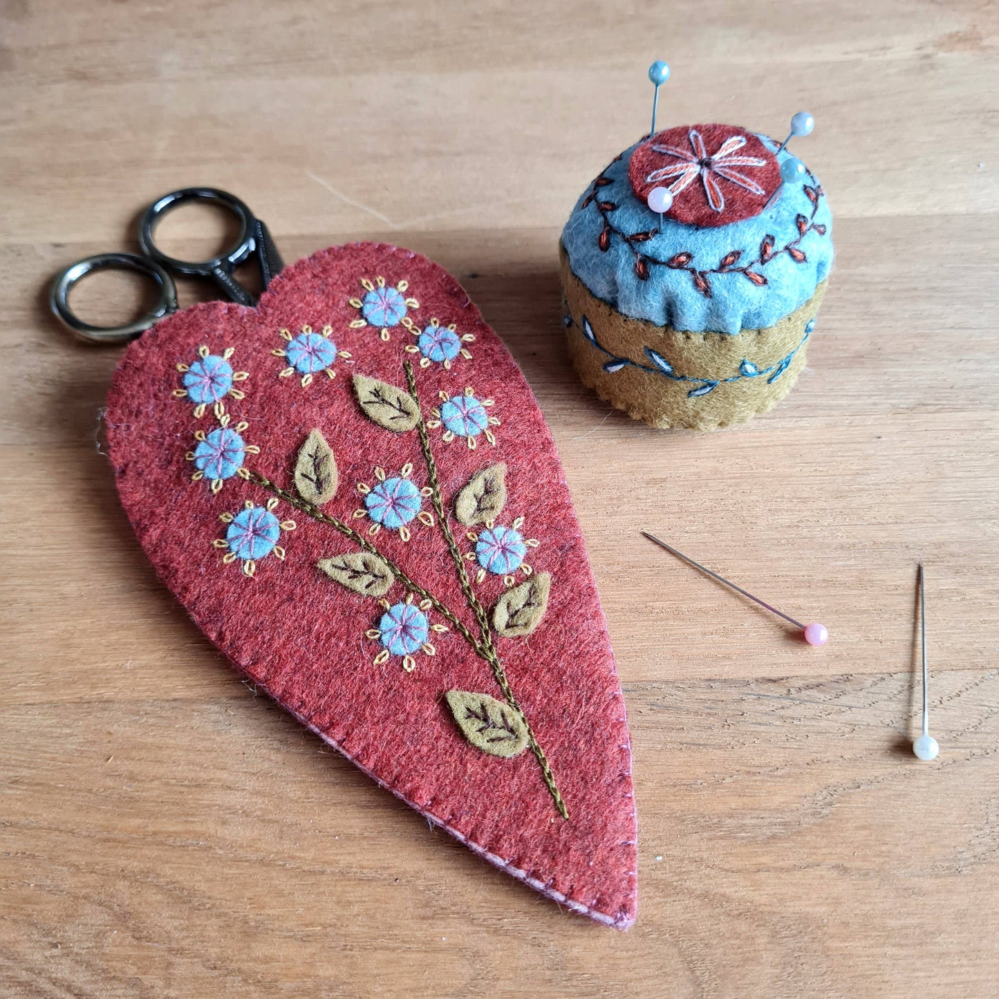 Embroidery Kit with Felt - Scissors Case and Mini Pincushion
