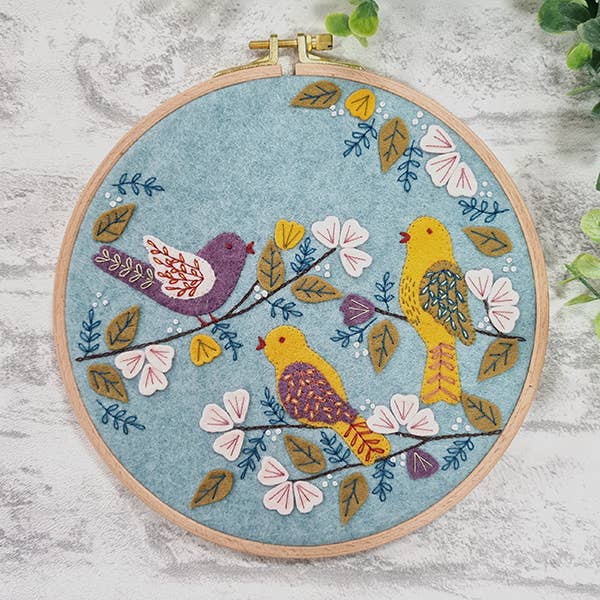 Borduurpakket Met Vilt Appliqué - Dawn Chorus