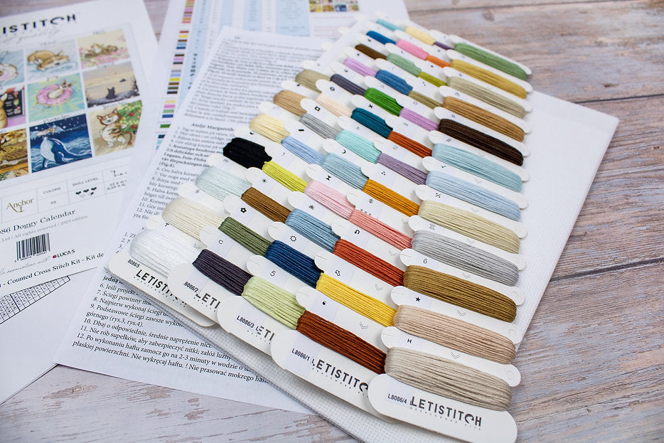 Borduurpakket - Doggy Calendar L8086