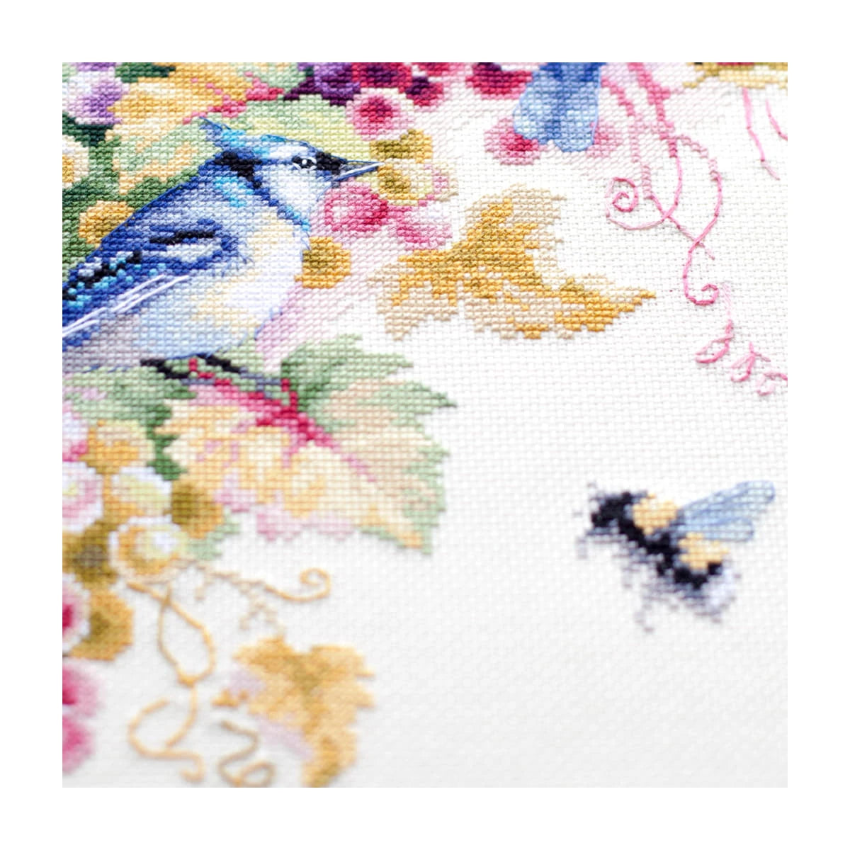 Embroidery kit - Blue Jay And Grapes 130-022