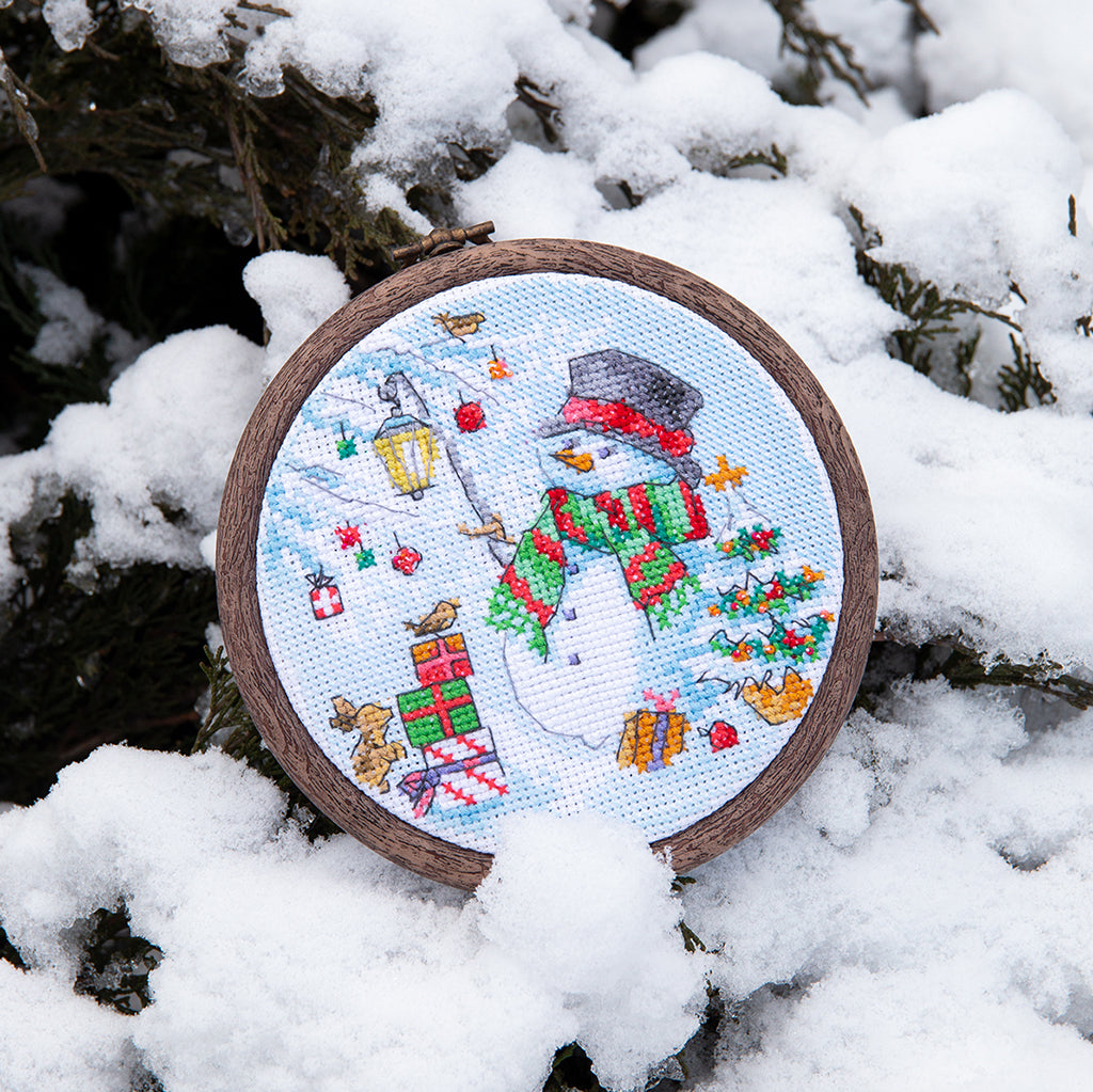 Embroidery kit - New Year Stories M-506