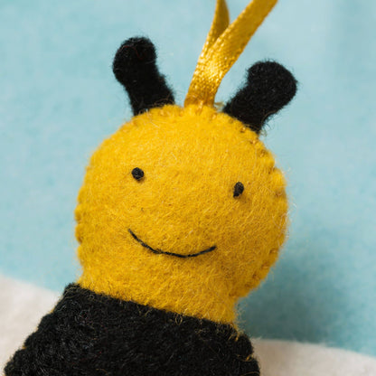 Felt package - Bee and Flower