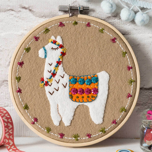 Borduurpakket Met Vilt Appliqué - Llama