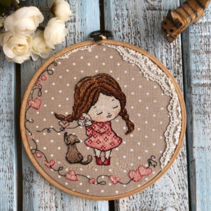 Round Frame in Wood