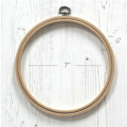 Round Frame in Wood