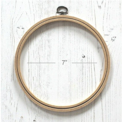 Round Frame in Wood