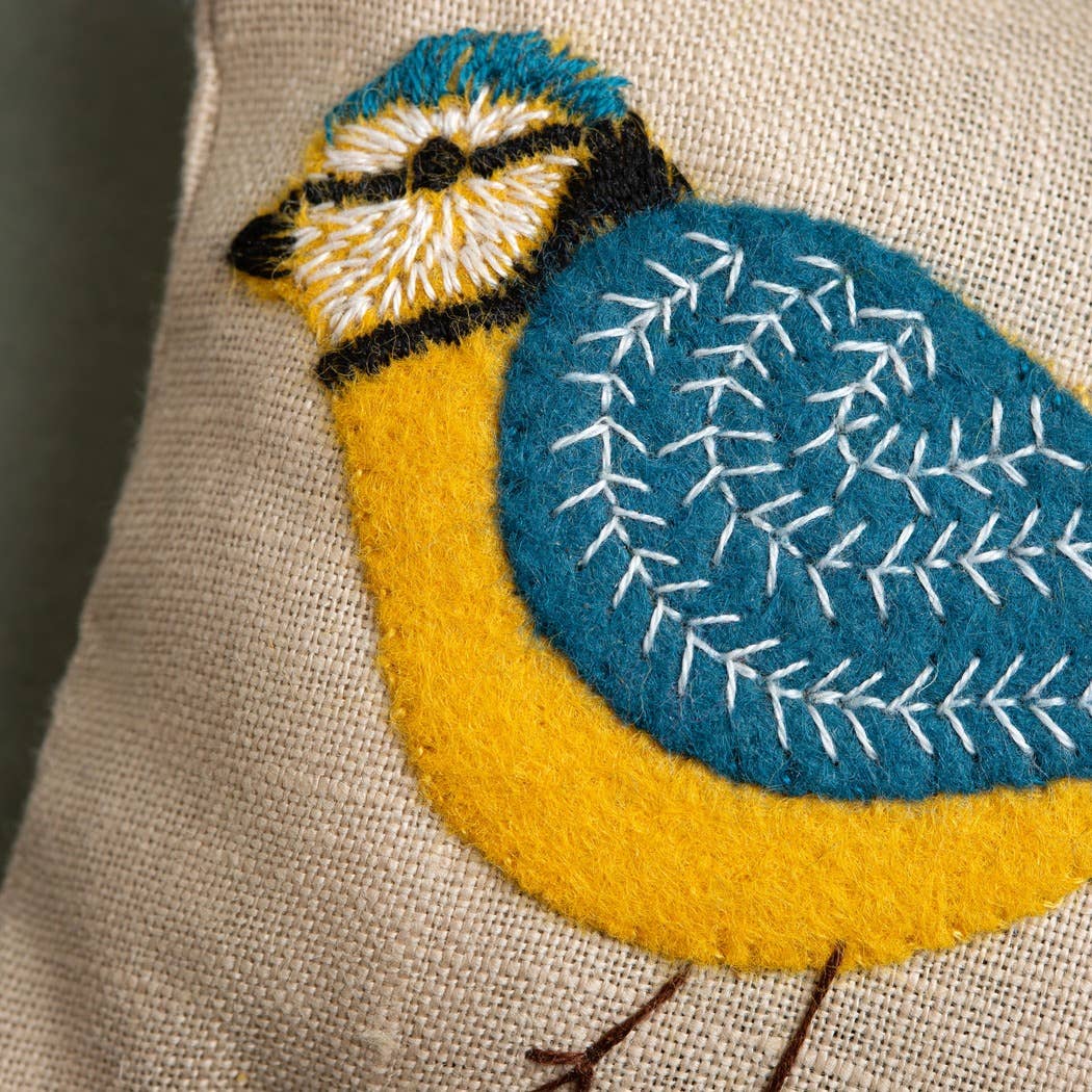 Embroidery kit Lavender bags - Spring garden