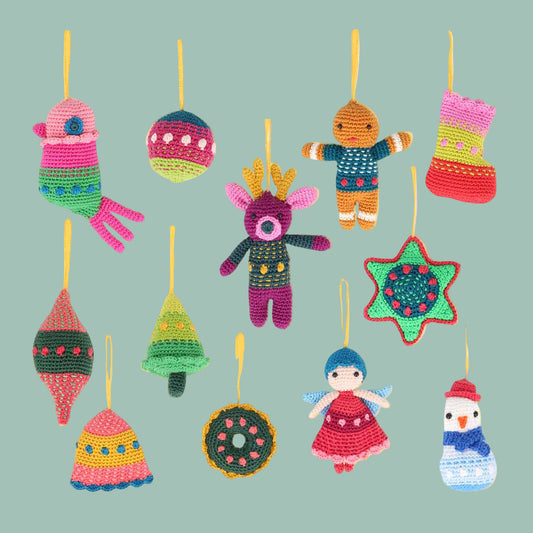 DIY Crochet Kit - Scheepjes Christmas Pendants Crochet Kit