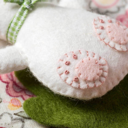 Felt package - Rabbit in Carrot