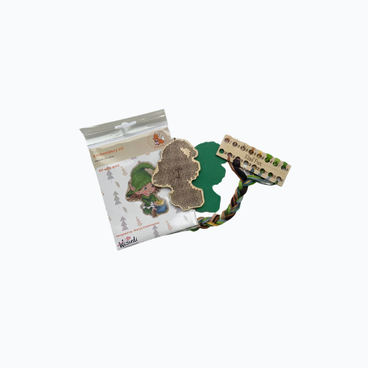 Embroidery kit Christmas tree pendant - Elf With Gold