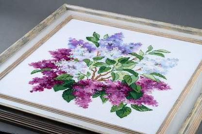 Kit de broderie - Fleurs de lilas 2030