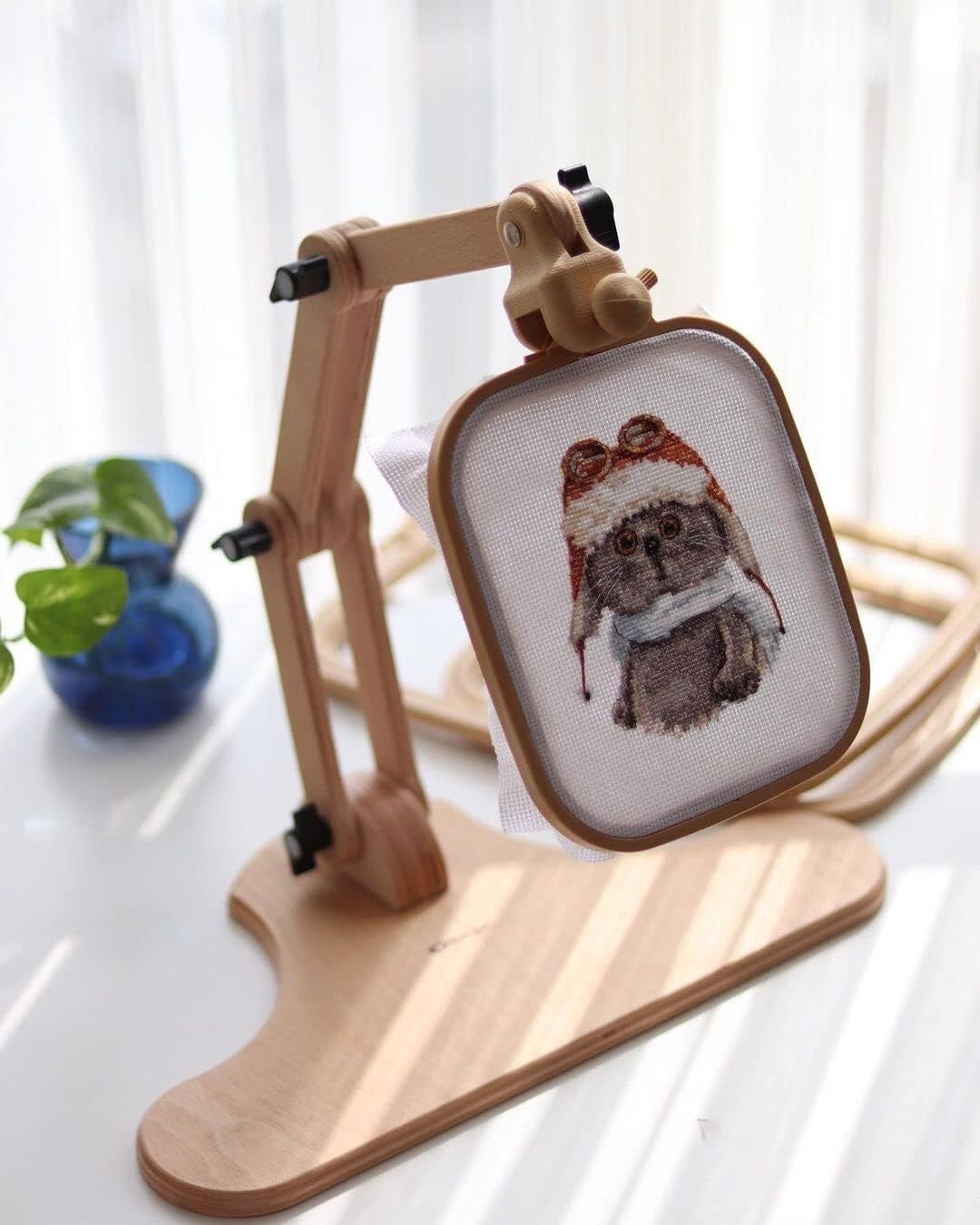 Embroidery stand - Table model