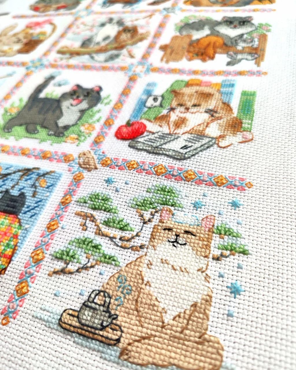 Embroidery kit - Cat Calendar 2136