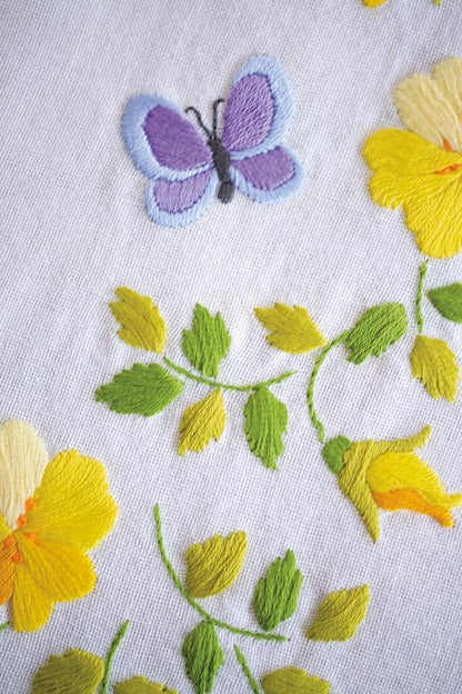 Kit de broderie à faire soi-même - Kit de nappe Fleurs de printemps