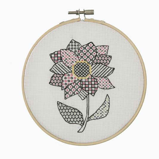 Embroidery kit Blackwork - Dahlia