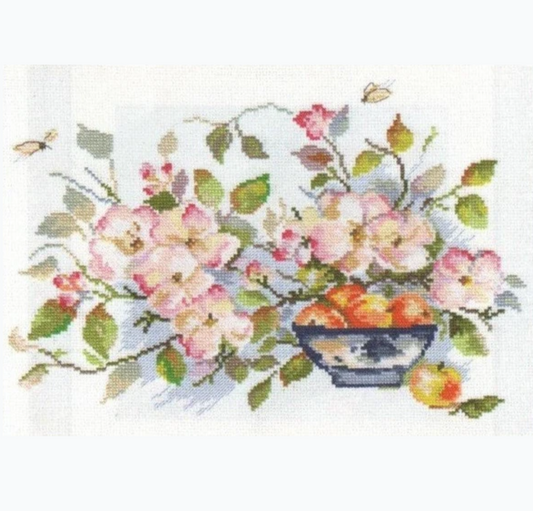Embroidery kit - Apple Garden