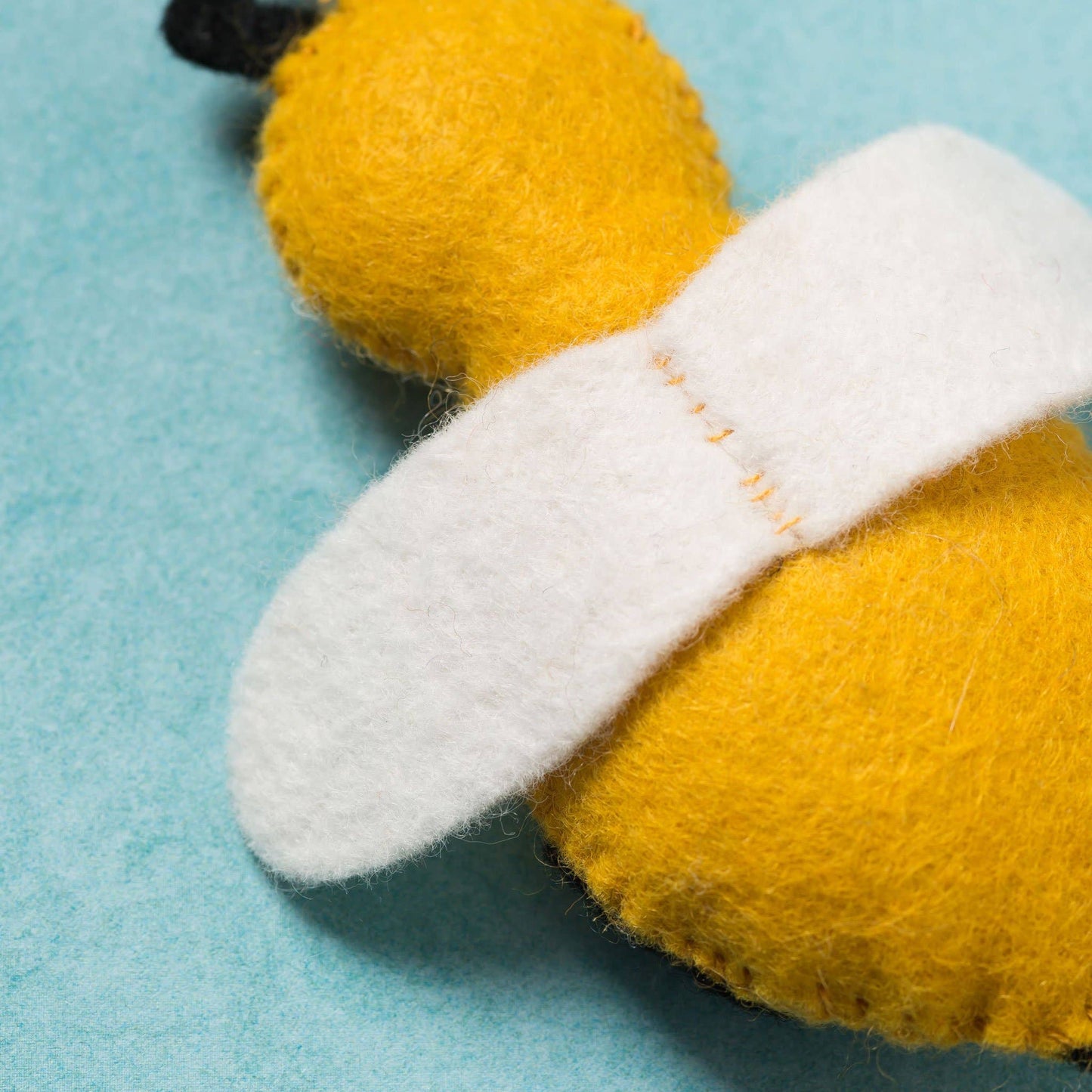 Felt package - Bee and Flower