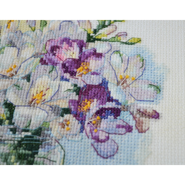 Kit de broderie - Le Premier Bouquet AAH-228