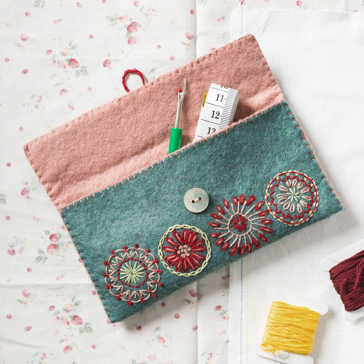 Embroidery Kit With Felt - Sewing Bag Mini Kit