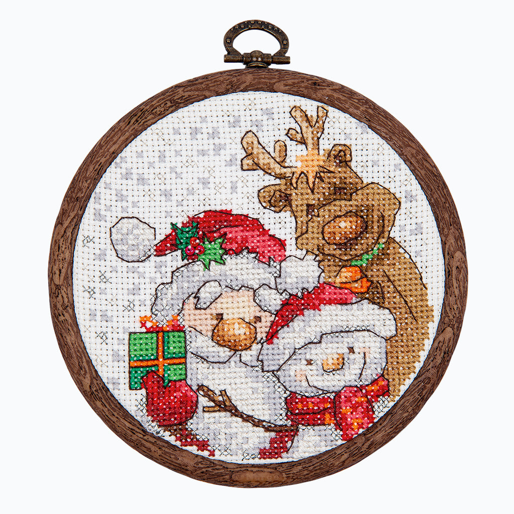 Embroidery kit - New Year Stories M-504