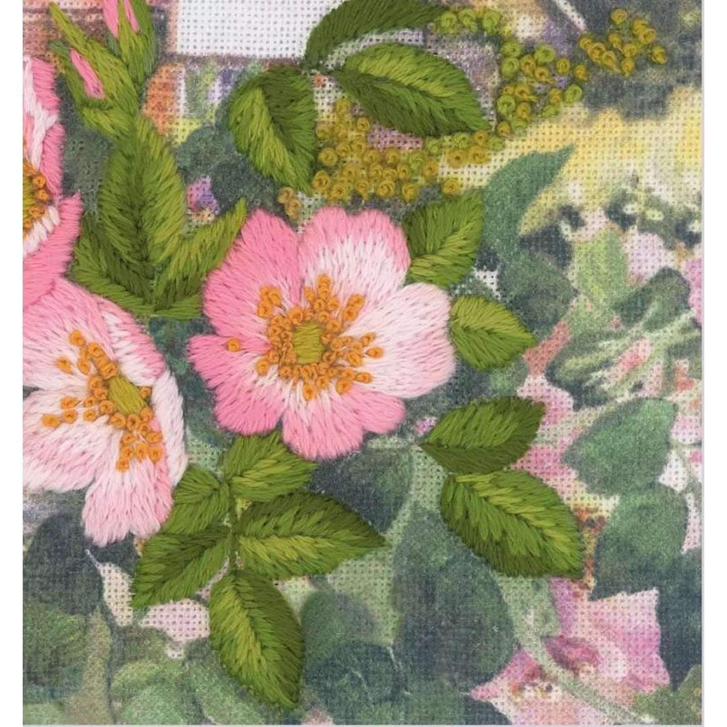 Embroidery kit - Rose Hip In The Garden