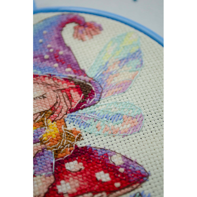 Kit de broderie - Petite Sorcière AAHM-086