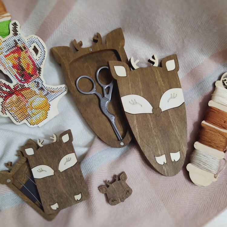 Magnet Needle Box - Deer